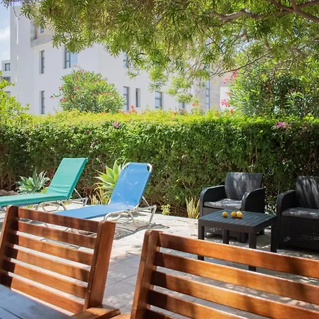 Apartment Kings With Private Garden *